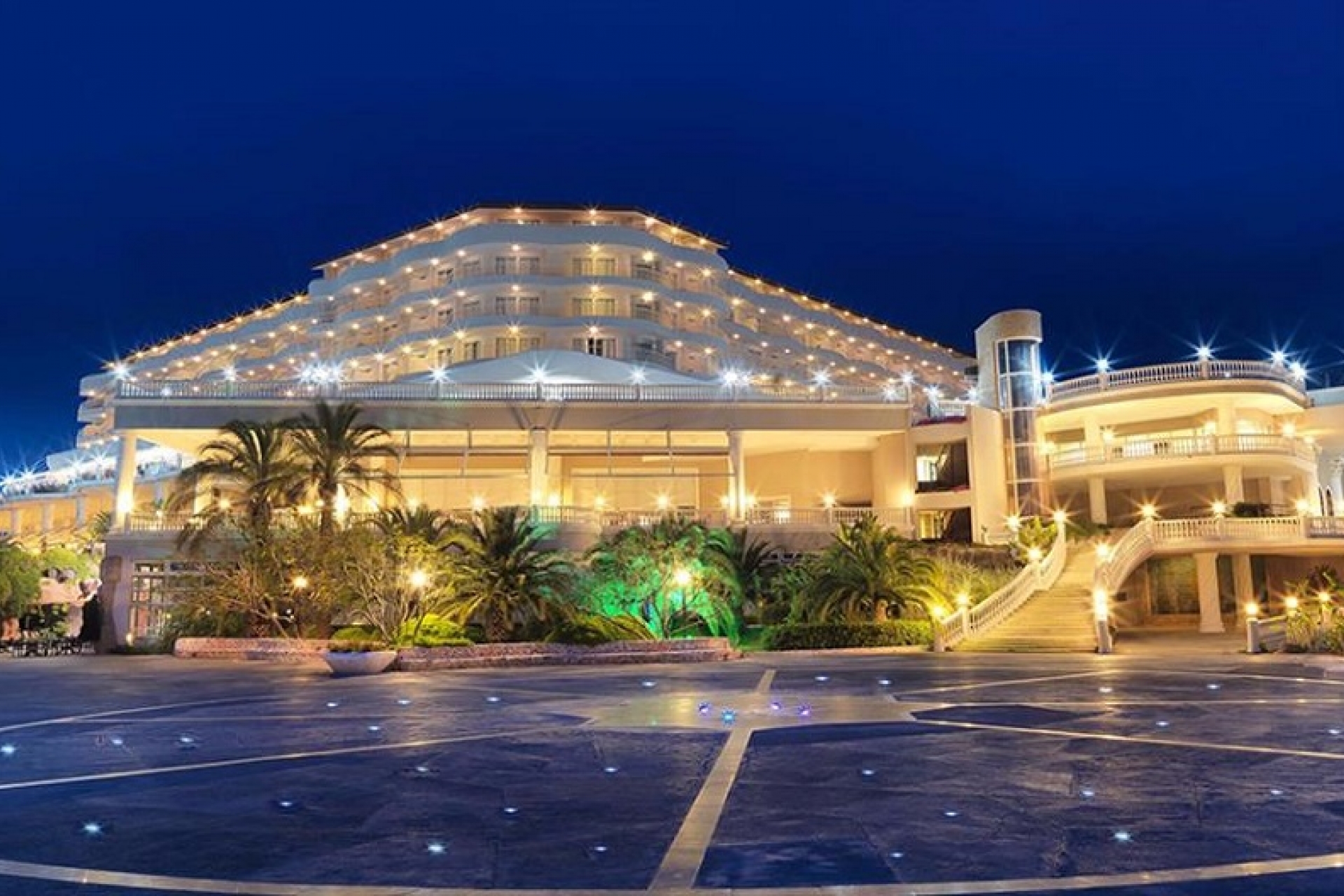 Starlight Resort Hotel