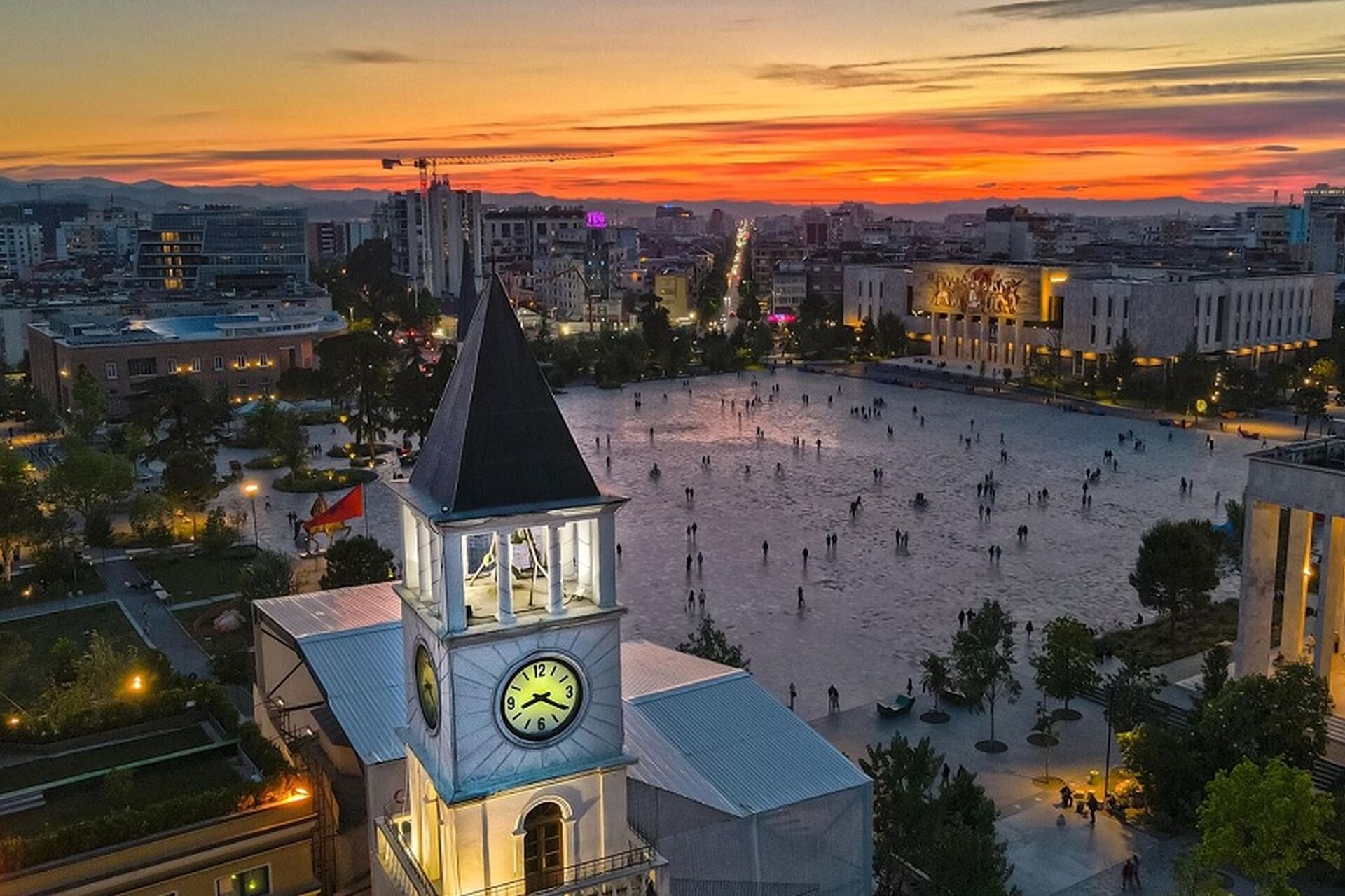 Kosovalı Büyük Balkan Turu Air Albania Havayolları İle (İstanbul Hareketli)